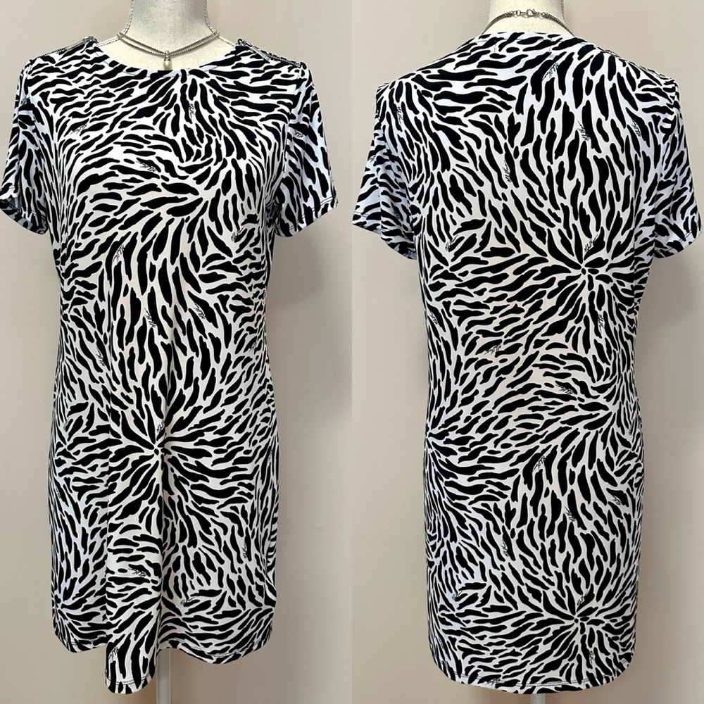 Michael Michael Kors MK Signature Logo Black & White Print Shift Dress
